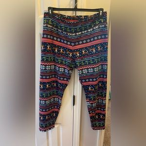 X-Large Christmas theme pajama bottoms.